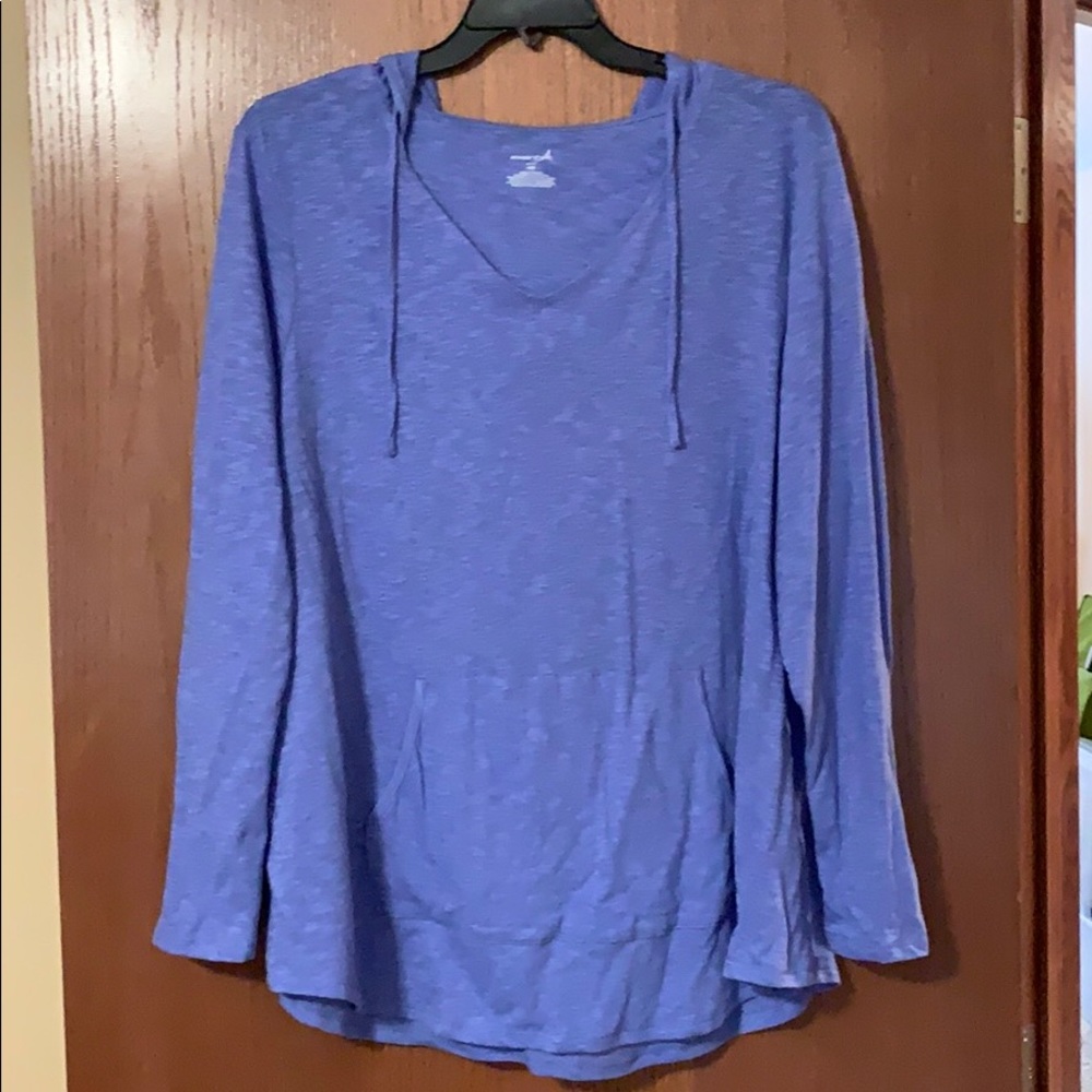 Long sleeve hooded top